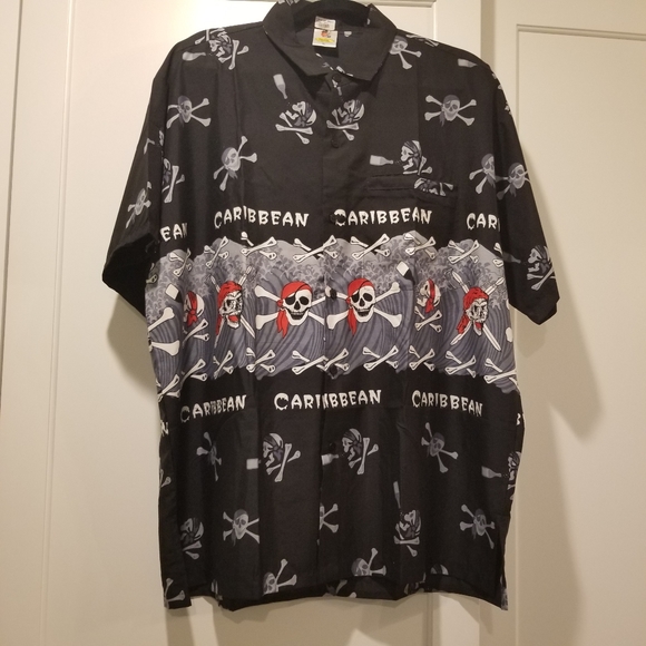 Mens Pirate button-down - Picture 3 of 4